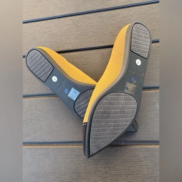 Rothy's The Point ll Camel Cap Toe Women's Black and Tan Flats - Picture 4 of 5